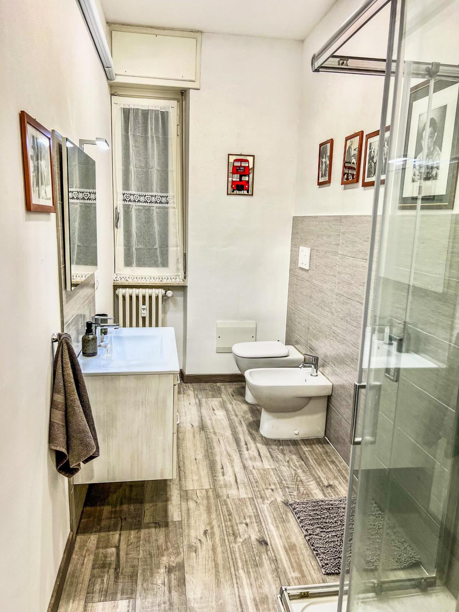 La Casa Bianca Apartment Vercelli Luaran gambar