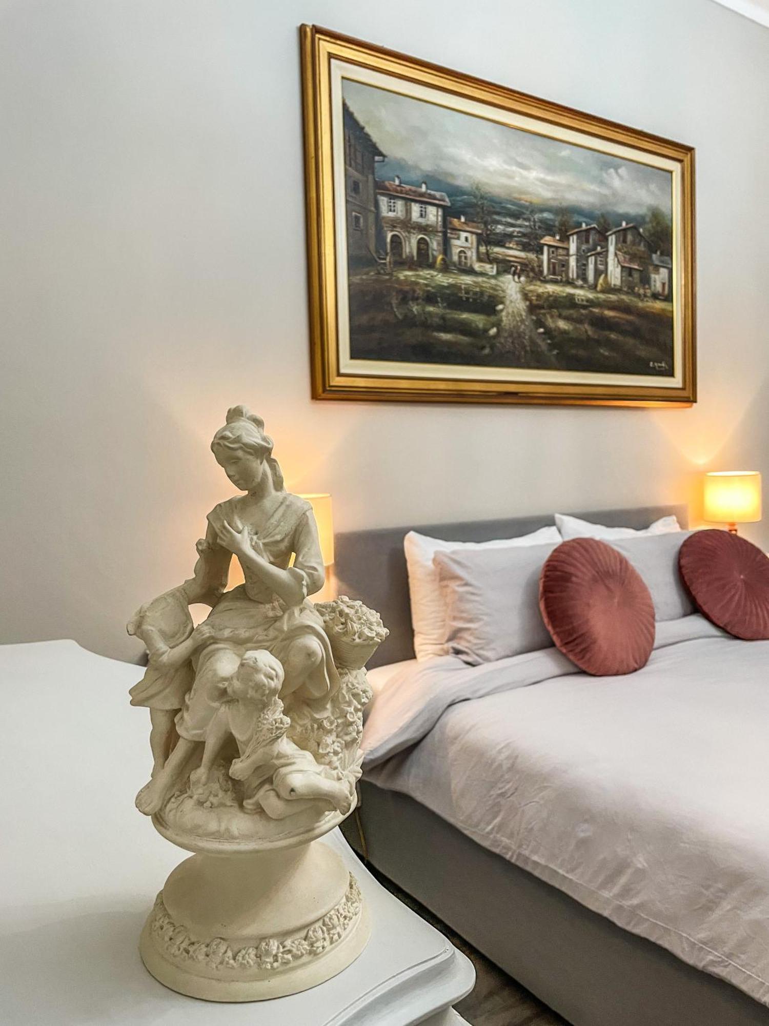 La Casa Bianca Apartment Vercelli Luaran gambar